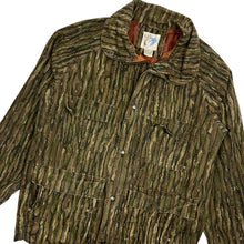 Load image into Gallery viewer, Trophy Club Realtree Camo Ripstop Hunting Jacket - Size M/L
