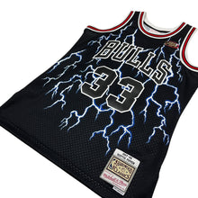 Load image into Gallery viewer, Chicago Bulls Pippen 33 Lightning Bolt Basketball Jersey - Size L
