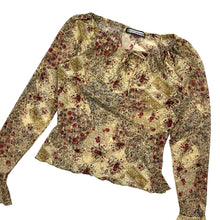 Load image into Gallery viewer, Women's Tricot Campana Lace Floral Top - Size M
