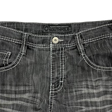 Load image into Gallery viewer, South Pole Contrast Stitch Baggy Denim Shorts - Size 36&quot;
