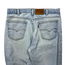 Load image into Gallery viewer, Levi’s 540 Denim Jeans - Size 34&quot;
