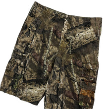 Load image into Gallery viewer, Mossy Oak Realtree Camo Cargo Shorts - Size 34&quot;
