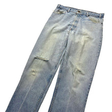 Load image into Gallery viewer, Levi’s 540 Denim Jeans - Size 34&quot;
