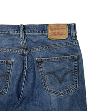 Load image into Gallery viewer, Levi&#39;s 505 Denim Shorts - Size 32&quot;
