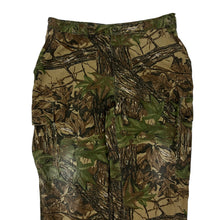 Load image into Gallery viewer, Spartan Real Tree Camo Cargo Hunting Pants - Size 36"
