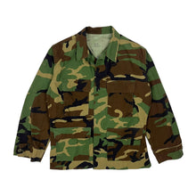 Load image into Gallery viewer, US Army Woodland Camo Field Jacket - Size S
