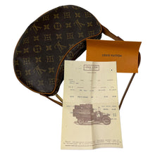 Load image into Gallery viewer, Louis Vuitton Sac Croissant PM Bag - O/S
