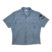 Load image into Gallery viewer, US Navy Raw Hem Deck Shirt - Size M/L
