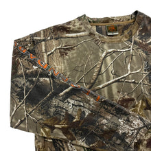 Load image into Gallery viewer, Legendary Realtree Camo Long Sleeve - Size L
