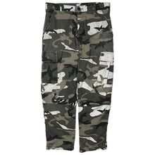 Load image into Gallery viewer, Civilian Camo Cargo Trousers - Size 34&quot;
