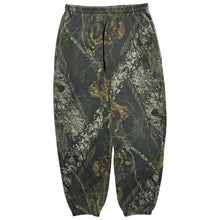 Load image into Gallery viewer, Mossy Oak Realtree Camo Sweatpants - Size M
