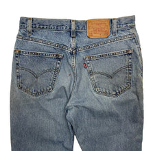 Load image into Gallery viewer, Levi’s 505 Denim Jeans - Size 33”
