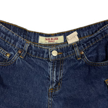 Load image into Gallery viewer, Women's Paris Blues Denim Cargo Shorts - Size L
