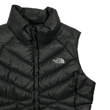 Load image into Gallery viewer, Women&#39;s The North Face 550 Series Down Filled Quilted Puffer Vest - Size L
