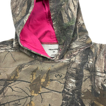 Load image into Gallery viewer, Women&#39;s Realtree Camo Contrast Stitched Hoodie - Size M

