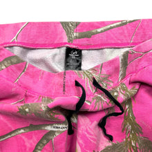 Load image into Gallery viewer, Women&#39;s Realtree Camo Sweatpants - Size XL

