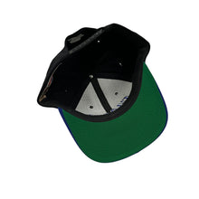 Load image into Gallery viewer, Deadstock NY Giants Starter Proline Snapback Hat - Adjustable
