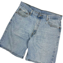 Load image into Gallery viewer, Levi&#39;s 550 Denim Shorts - Size 36&quot;
