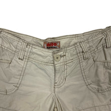 Load image into Gallery viewer, Women's No Boundaries Cargo Shorts - Size M
