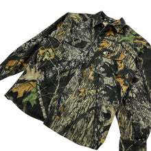 Load image into Gallery viewer, Mossy Oak Realtree Camo Flannel Button Up - Size L/XL
