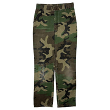 Load image into Gallery viewer, Women&#39;s Woodland Camo Civilian Pants - Size XS/S
