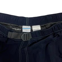 Load image into Gallery viewer, Columbia Hiking Shorts - Size L
