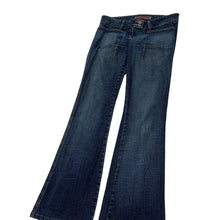 Load image into Gallery viewer, Women&#39;s Parasuco Low Rise Flared Denim Jeans - Size M
