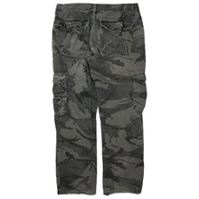 Load image into Gallery viewer, Wrangler Tonal Camo Cargo Pants - Size 34&quot;
