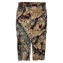 Load image into Gallery viewer, Wrangler Real Tree Double Knee Denim Jeans - Size 32"
