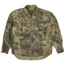 Load image into Gallery viewer, Real Tree Camo Duxbak Hunting Shirt - Size M
