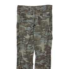 Load image into Gallery viewer, Women&#39;s Low Rise Camo Cargo Pants - Size S
