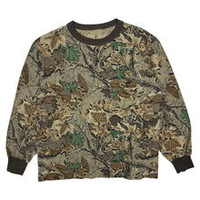 Load image into Gallery viewer, Real Tree Camo Two Tone Long Sleeve Pocket Shirt - Size L
