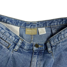 Load image into Gallery viewer, Women&#39;s Pleated Denim Shorts - Size L
