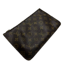 Load image into Gallery viewer, Louis Vuitton Neverfull Pochette Wristlet Pouch - O/S
