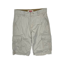 Load image into Gallery viewer, Women&#39;s Levi&#39;s Cargo Shorts - Size 26&quot;
