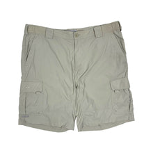 Load image into Gallery viewer, Columbia Hiking Shorts - Size XL
