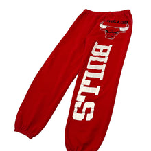 Load image into Gallery viewer, Chicago Bulls Sweatpants - Size M
