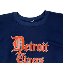 Load image into Gallery viewer, Detroit Tigers Crewneck Sweatshirt - Size L
