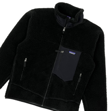Load image into Gallery viewer, Deadstock Patagonia Deep Pile Retro-X Jacket - Size M
