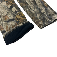 Load image into Gallery viewer, Real Tree Fleece Lined Hunting Denim Jeans - Size 34&quot;
