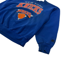 Load image into Gallery viewer, New York Knicks Starter Crewneck Sweatshirt - Size L

