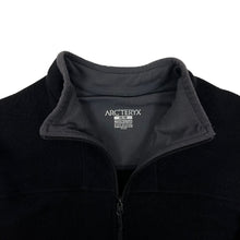 Load image into Gallery viewer, Arcteryx Covert Fleece Zipped Jacket - Size M
