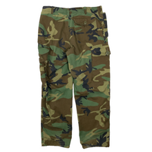 Load image into Gallery viewer, Woodland Camo Cargo Pants - Size 32&quot;
