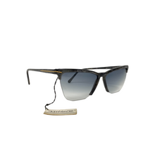 Load image into Gallery viewer, Deadstock Gianni Versace Cat Eye Sunglasses - One Size
