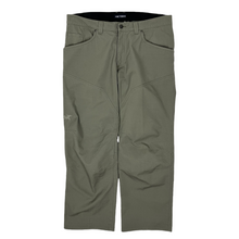 Load image into Gallery viewer, Arcteryx Hiking Pants - Size 36&quot;
