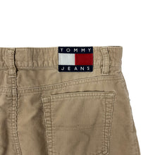 Load image into Gallery viewer, Women&#39;s Tommy Hilfiger Corduroy Skirt - Size M
