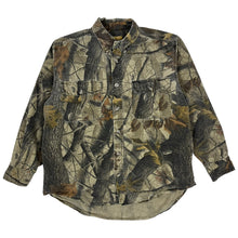 Load image into Gallery viewer, Real Tree Camo Hunting Button Down Shirt - Size L
