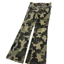 Load image into Gallery viewer, Women&#39;s Low Rise Flared Camo Pants - Size 27&quot;
