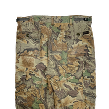Load image into Gallery viewer, Real Tree Camo Pants - Size 38&quot;
