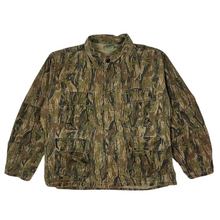 Load image into Gallery viewer, US Army Smokey Branch Camo Field Jacket - Size XL
